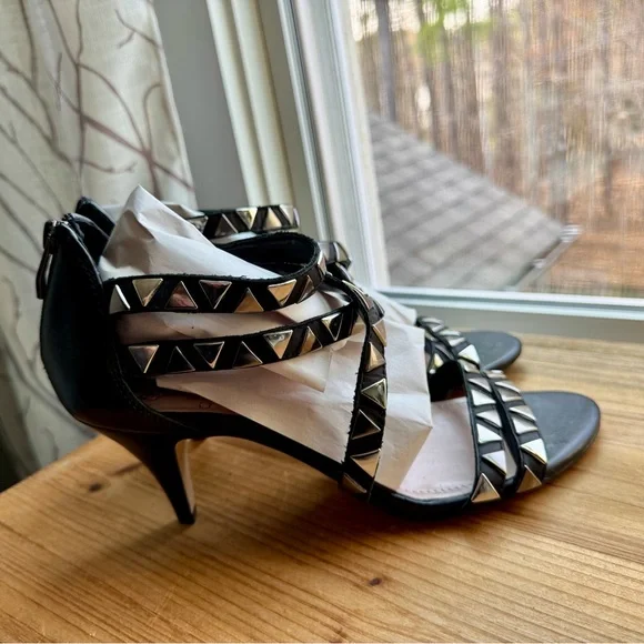 VINCE CAMUTO Black Lucia Studded Heels - Picture 7 of 7